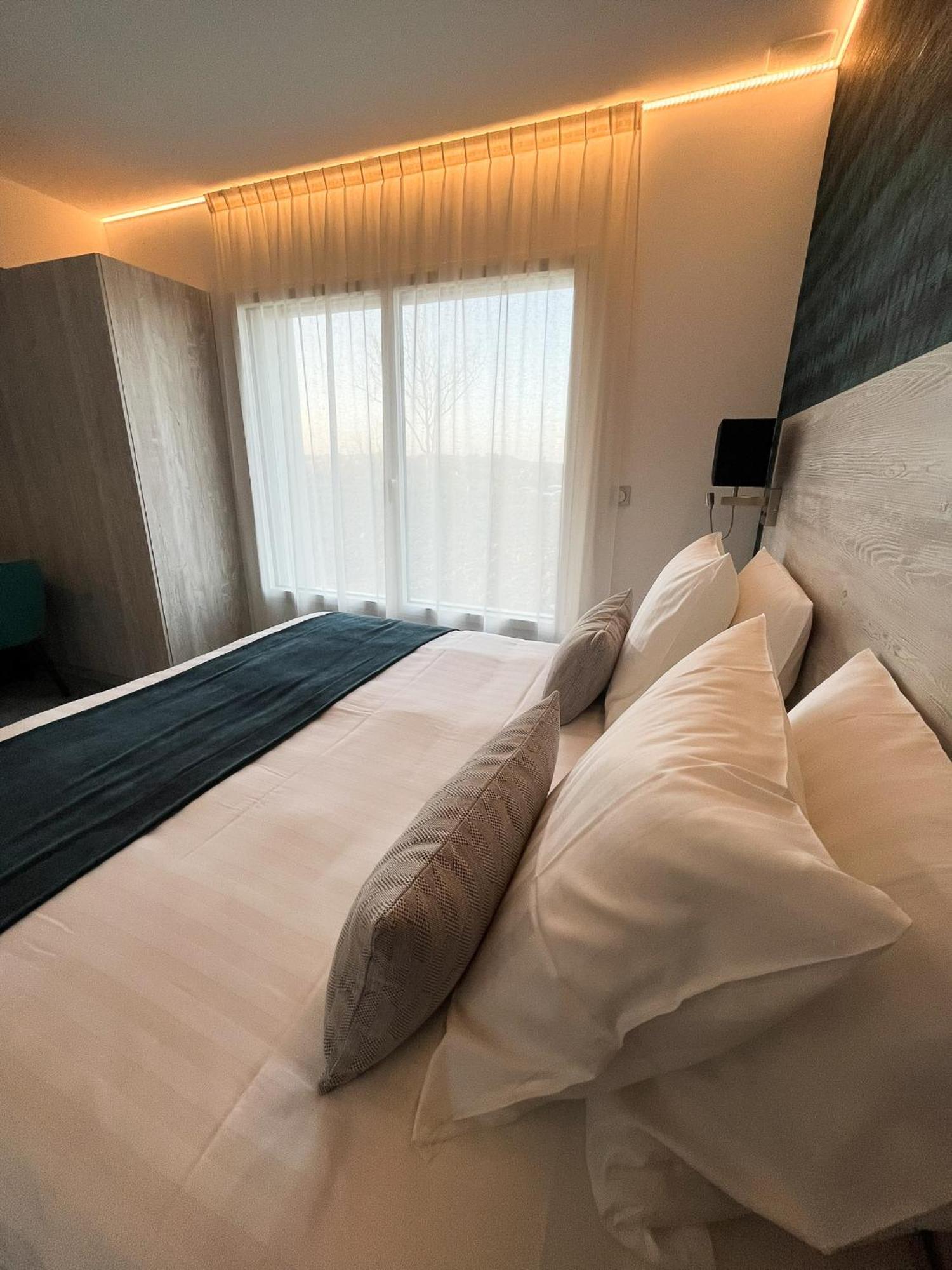 Hotel Le Manoir Du Roselier 프레랑 외부 사진